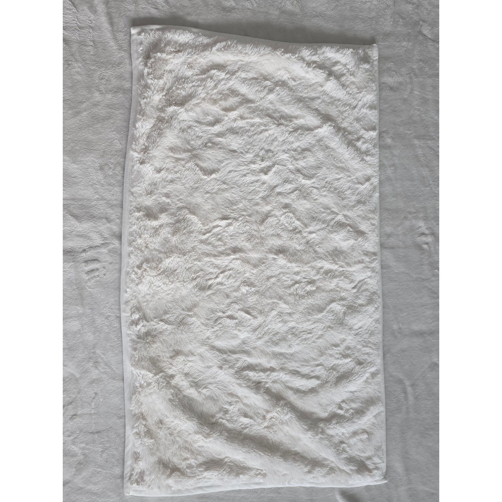 UGG White Faux Fur Baby Blanket Throw Plush‎ Cozy Soft